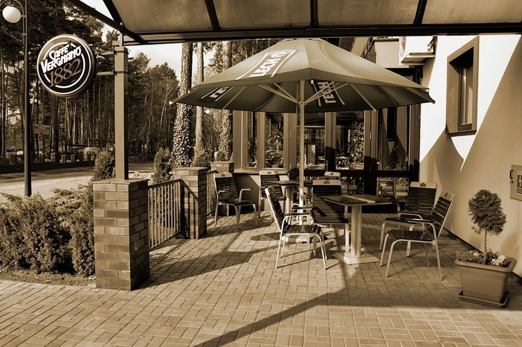Santana Club Bed & Breakfast Wielen Zaobrzanski Exterior photo